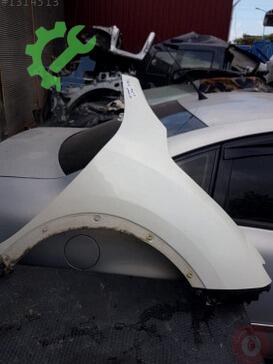 Nissan Juke Sağ Ön Çamurluk çıkma parça