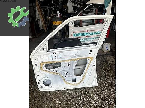Nissan Juke Sağ Ön Kapı çıkma parça