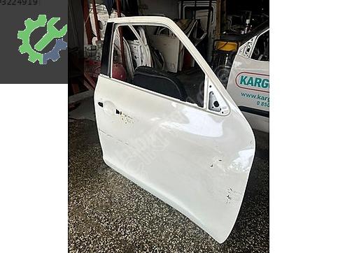 Nissan Juke Sağ Ön Kapı çıkma parça