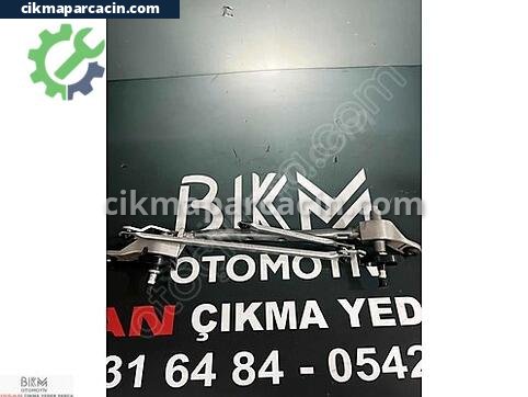 Nissan Juke Silecek Kolu çıkma parça