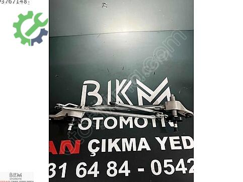 Nissan Juke Silecek Kolu çıkma parça
