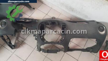 Nissan Juke Torpido çıkma parça