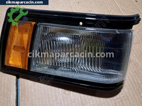 Nissan Maxima Sağ Ön Far çıkma parça