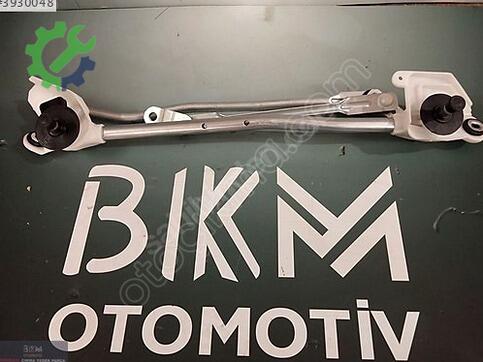 Nissan Micra Silecek Kolu çıkma parça
