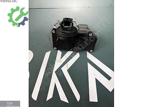 Nissan Micra Gaz Kelebeği çıkma parça