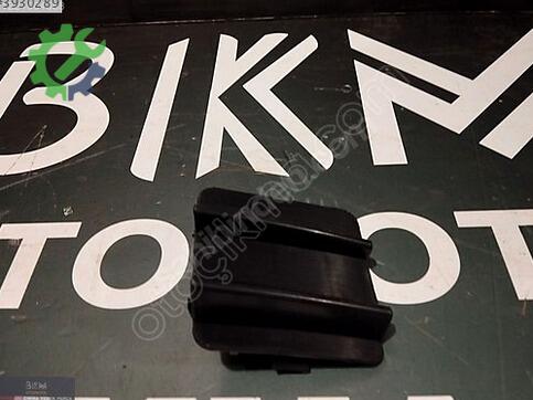 Nissan Micra Çeki Demir Kapağı çıkma parça