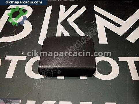 Nissan Micra Çeki Demir Kapağı çıkma parça
