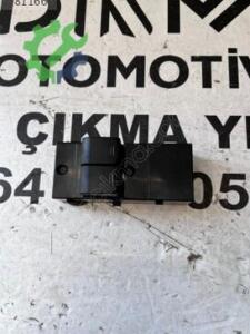 Nissan Micra Sol Ön Cam Düğmesi Çıkma