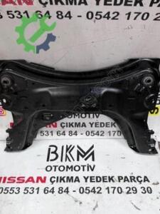 Nissan Micra Alt Travers Çıkma