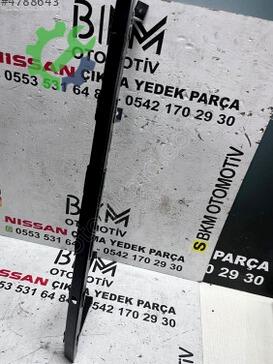 Nissan Micra Tampon Demiri çıkma parça