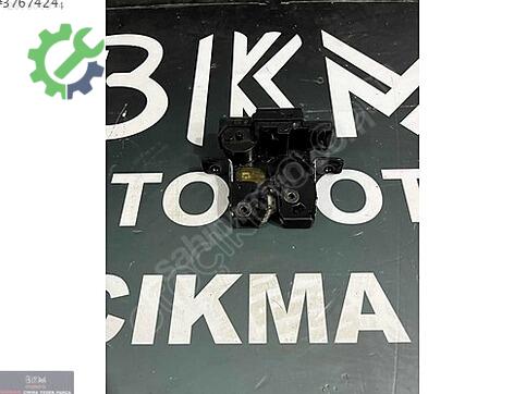 Nissan Micra Bagaj Kilidi çıkma parça