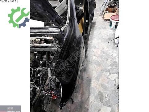 Nissan Micra Ön Cam Izgarası çıkma parça