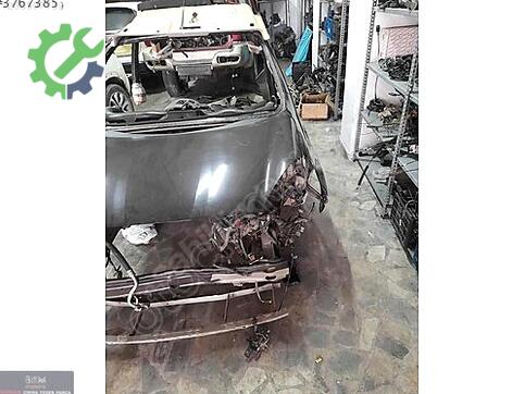 Nissan Micra Ön Cam Izgarası çıkma parça