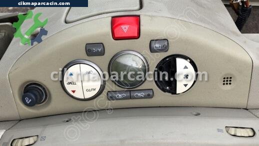 Nissan Micra Klima Kontrol Paneli çıkma parça