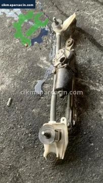 Nissan Micra Ön Cam Motoru çıkma parça