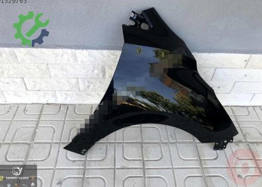Nissan Micra Sağ Ön Çamurluk çıkma parça