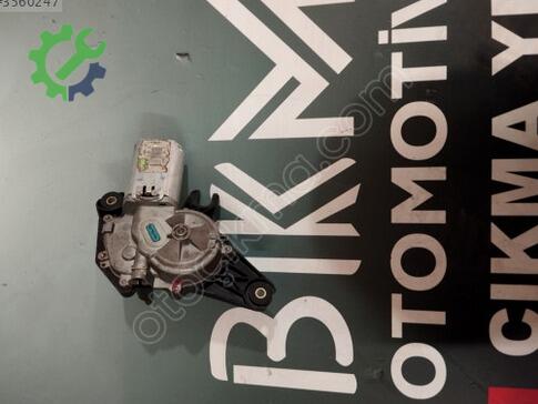 Nissan Micra Silecek Motoru çıkma parça