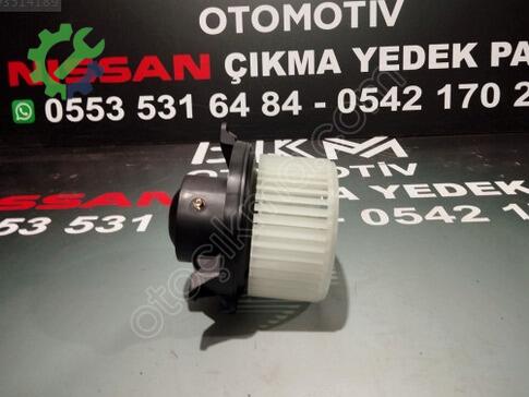 Nissan Navara Kalorifer Motoru çıkma parça