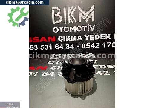 Nissan Navara Kalorifer Motoru çıkma parça