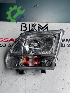 Nissan Navara Far çıkma parça