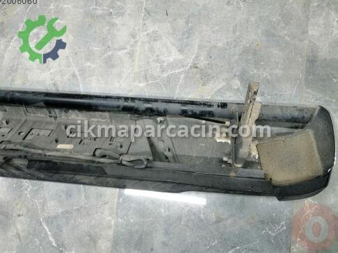 Nissan Navara Arka Tampon çıkma parça