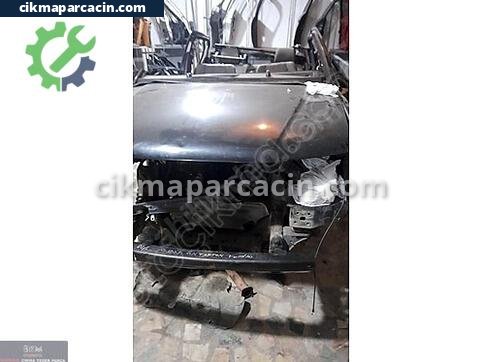 Nissan Navara Kapı Döşemesi çıkma parça
