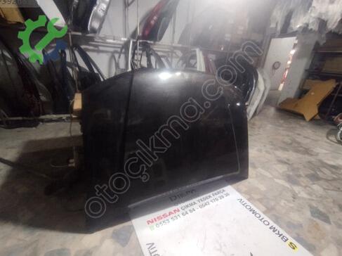 Nissan Navara Kaput çıkma parça