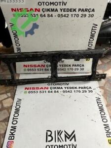 Ön Panel Nissan Navara 2025 – 2025 Çıkma