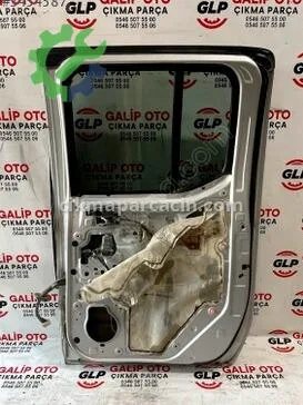 Nissan Navara Sağ Arka Kapı çıkma parça
