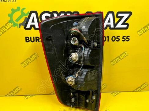 Nissan Navara Sağ Arka Stop çıkma parça