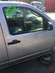 Nissan Navara Sağ ön kapı gri hatasız orjinal çıkma