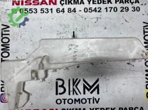 Nissan Navara Orijinal Çıkma Silecek Suyu Deposu