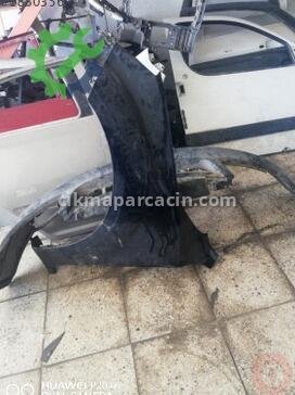 Nissan Navara Sol Ön Çamurluk çıkma parça