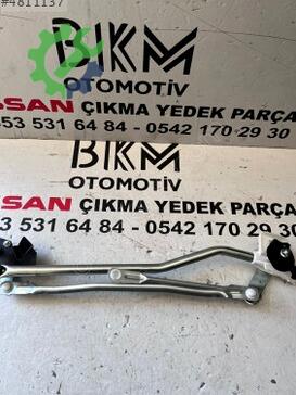 Nissan Note Silecek Kolu çıkma parça