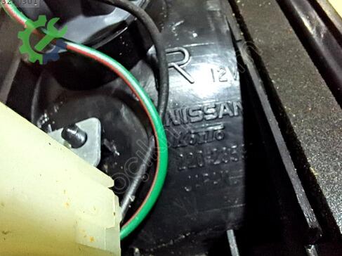 Nissan Pathfinder Sağ Arka Stop çıkma parça