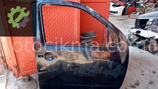 Nissan Navara Sağ Ön Kapı çıkma parça