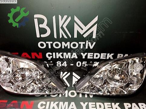 Nissan Primera Far çıkma parça