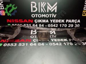 Nissan Primera Orijinal Çıkma Ön Panel