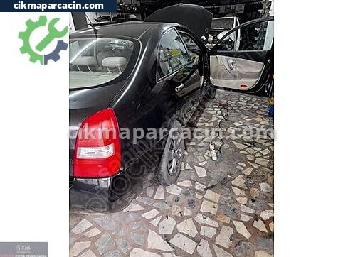 Nissan Primera Arka Cam çıkma parça
