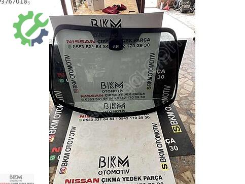 Nissan Primera Ön Cam çıkma parça