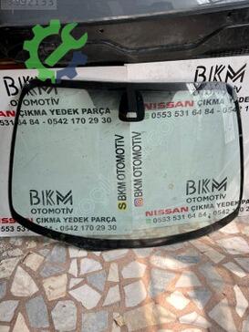 Nissan Primera Ön Cam çıkma parça