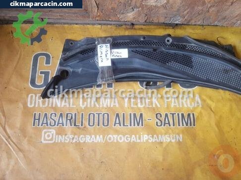 Nissan Primera Ön Cam Izgarası çıkma parça