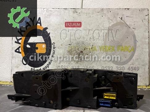 Nissan Primera Gösterge Paneli çıkma parça