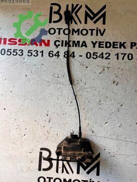 Nissan Primera Kapı Kilidi çıkma parça