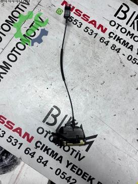 Nissan Primera Kapı Kilidi çıkma parça