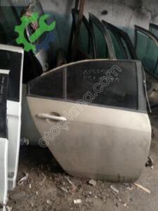 Nissan Primera Orijinal Çıkma Sağ Arka Kapı