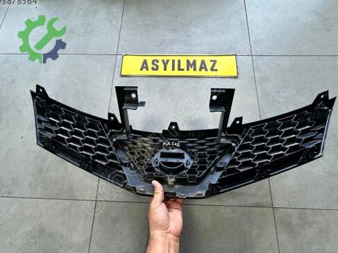 Nissan Pulsar Ön Panjur çıkma parça