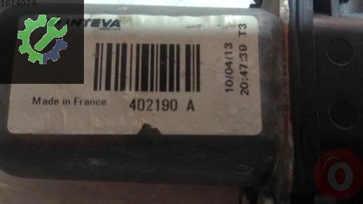 Nissan Qashqai Sağ Arka Cam Krikosu 82701JD400 çıkma parça