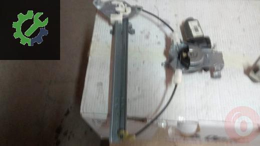 Nissan Qashqai Sağ Arka Cam Krikosu 82701JD400 çıkma parça