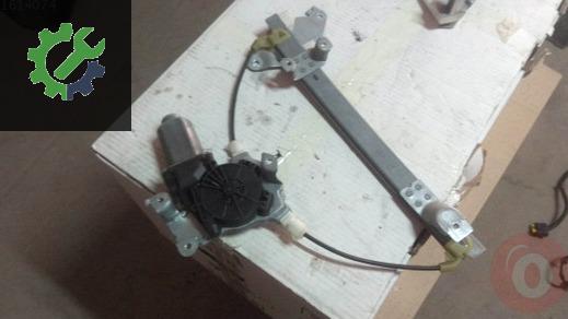 Nissan Qashqai Sağ Arka Cam Krikosu 82701JD400 çıkma parça